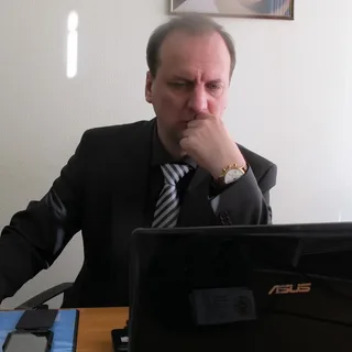 Роман Ковалев